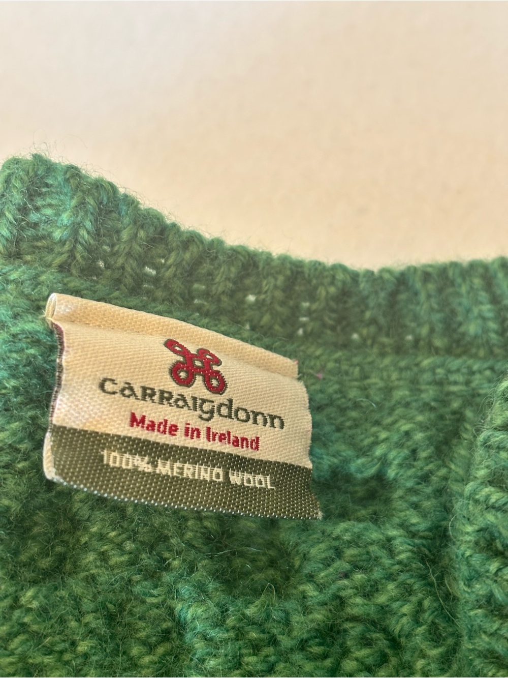 Carraigdonn Ireland 100% Merino Wool Aran Cable Knit Cardigan Sweater L - Picture 3 of 7